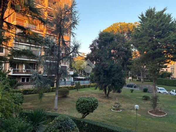 appartamento in vendita a Roma in zona Romanina