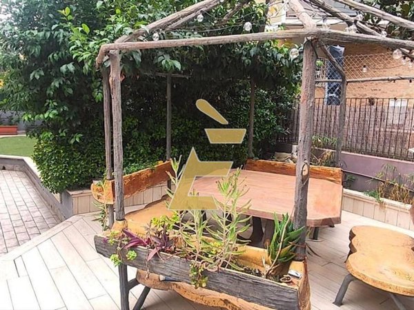 appartamento in vendita a Roma in zona Appio Claudio