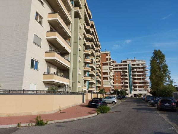 appartamento in vendita a Roma in zona Acilia