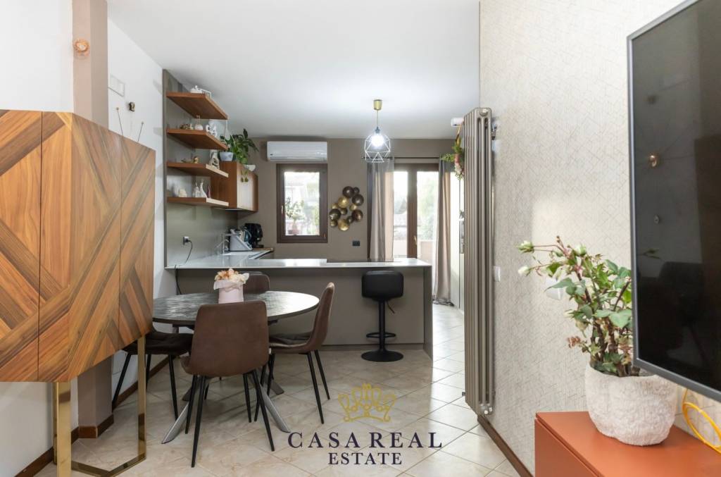 appartamento in vendita a Roma in zona Infernetto