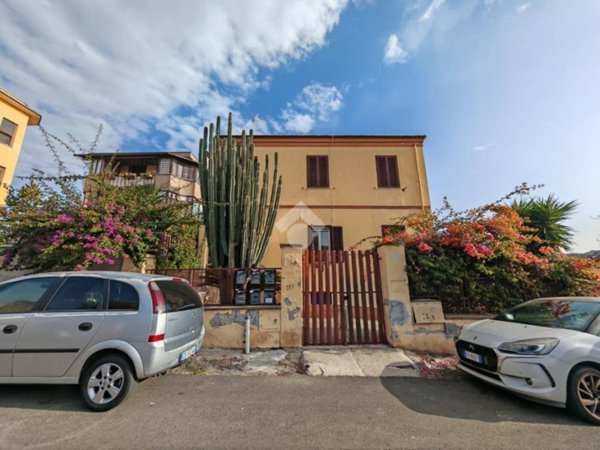 appartamento in vendita a Roma in zona Torre Maura