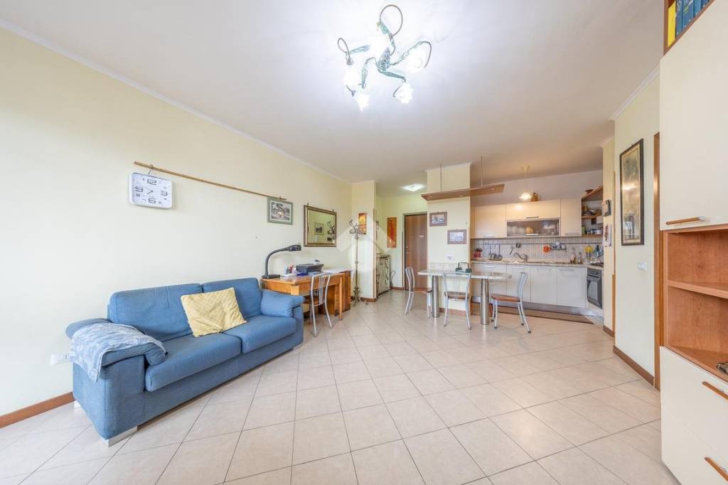 appartamento in vendita a Roma in zona Castelverde