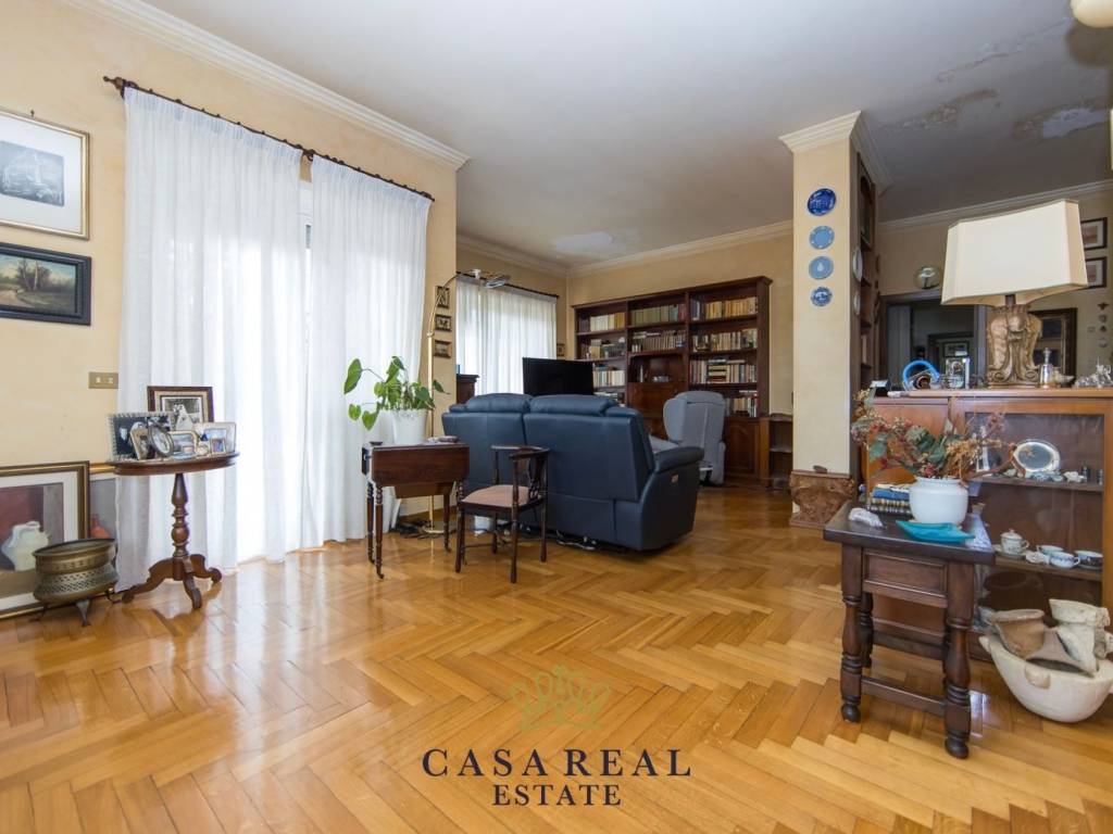 appartamento in vendita a Roma in zona Ostia