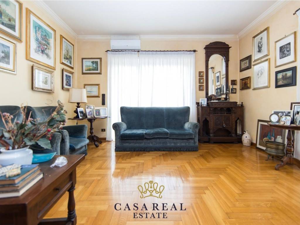 appartamento in vendita a Roma in zona Ostia