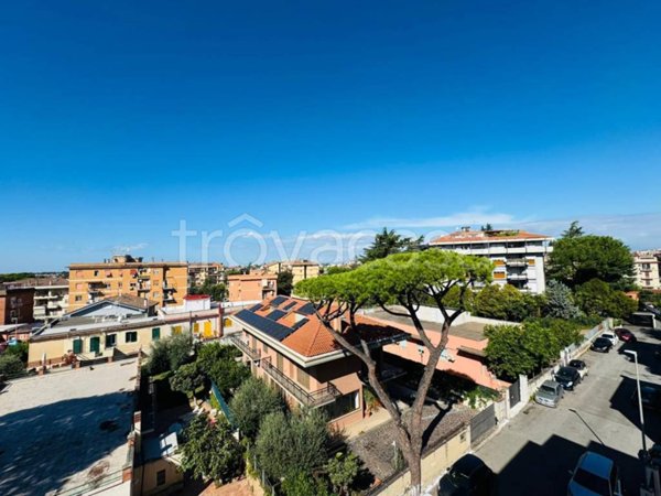 appartamento in vendita a Roma in zona La Pisana