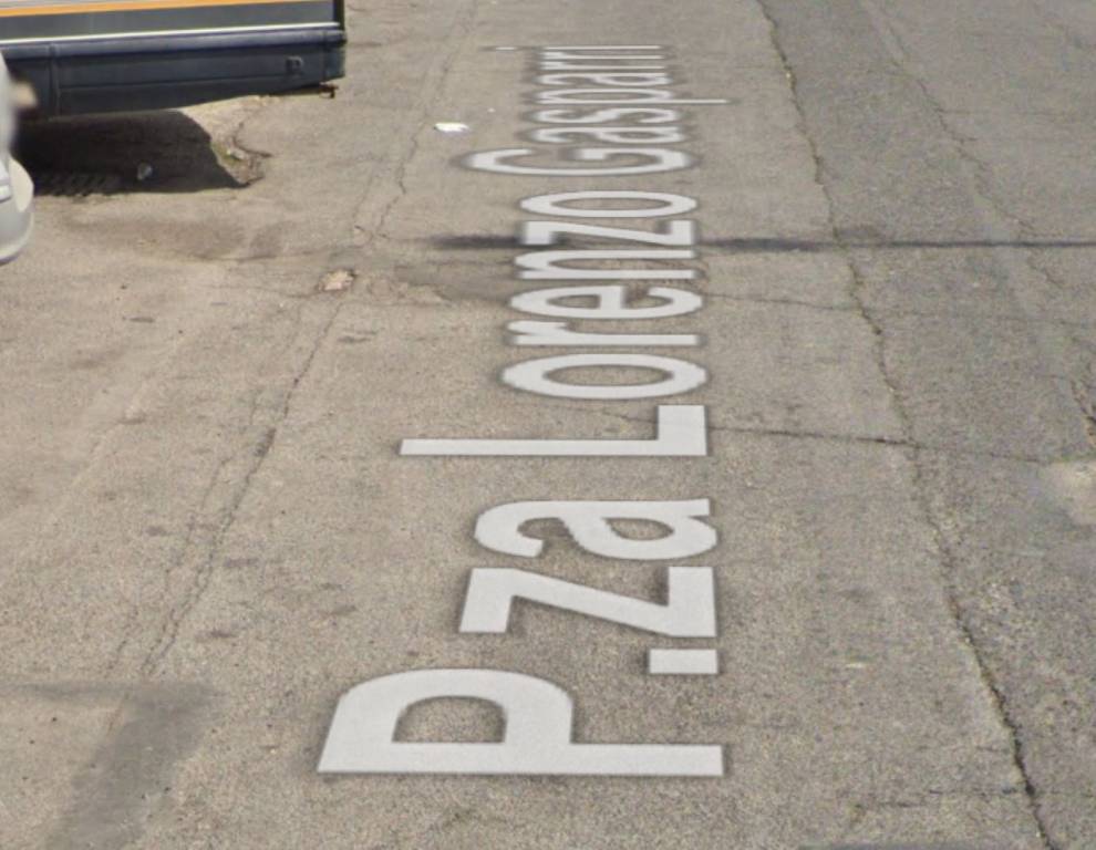 negozio in vendita a Roma in zona Ostia Antica