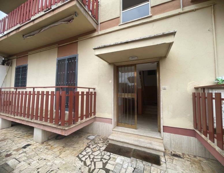 appartamento in vendita a Roma in zona Torre Gaia