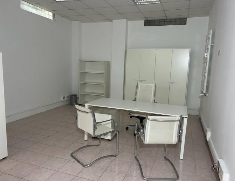 ufficio in vendita a Roma in zona Giuliano Dalmata
