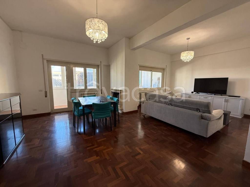 appartamento in vendita a Roma in zona Ostia