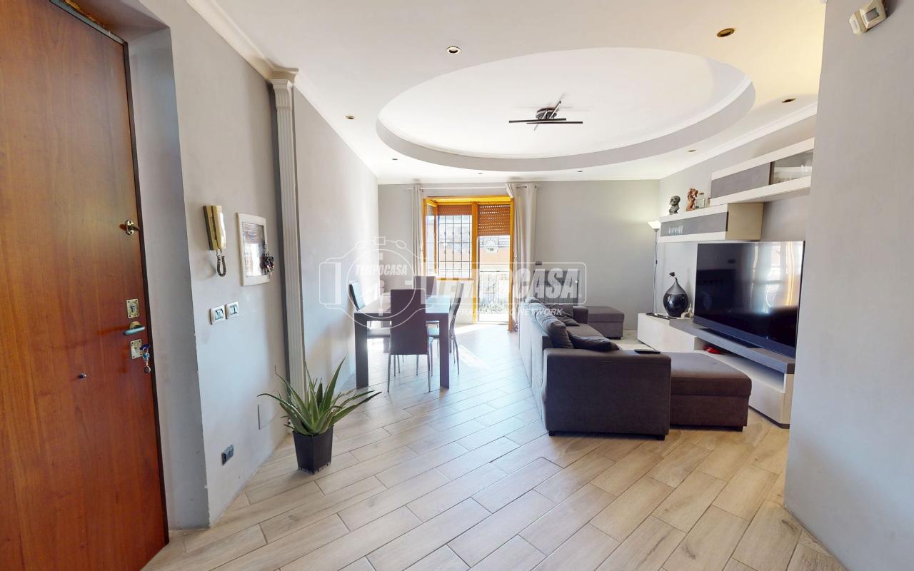 appartamento in vendita a Roma in zona Massimina/Casal Lumbroso