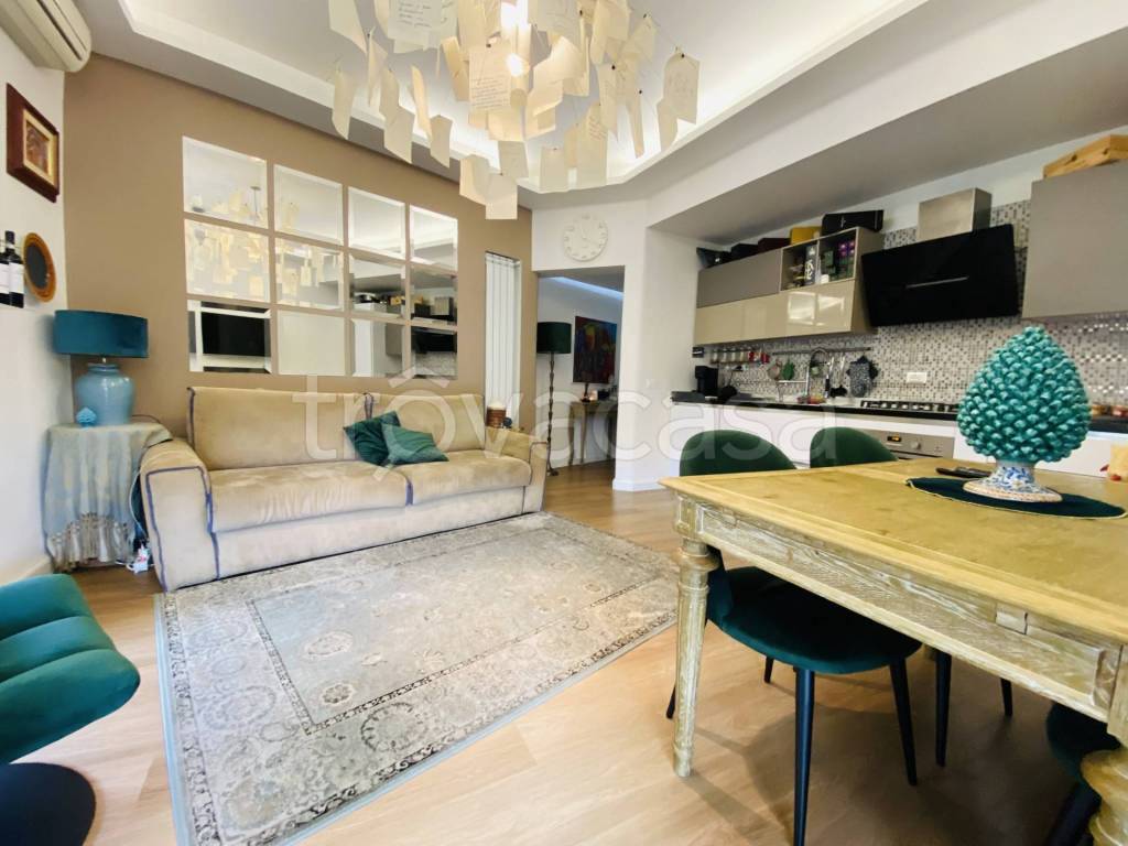 appartamento in vendita a Roma in zona Gianicolense