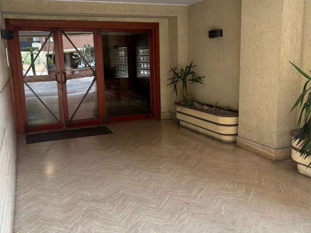 appartamento in vendita a Roma in zona Torrino