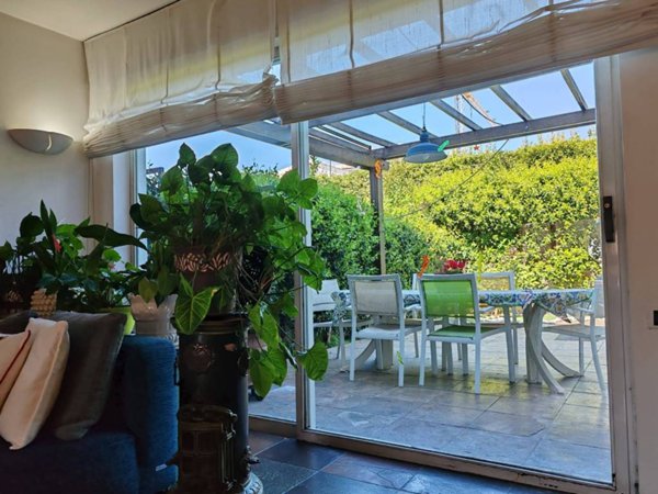 casa indipendente in vendita a Roma in zona Corviale