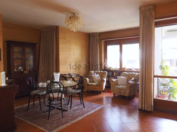 appartamento in vendita a Roma in zona EUR