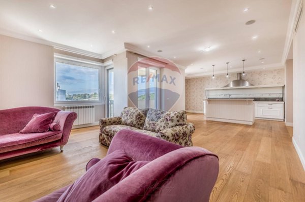 appartamento in vendita a Roma in zona EUR