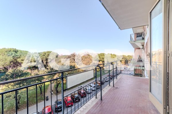 appartamento in vendita a Roma in zona Ardeatino