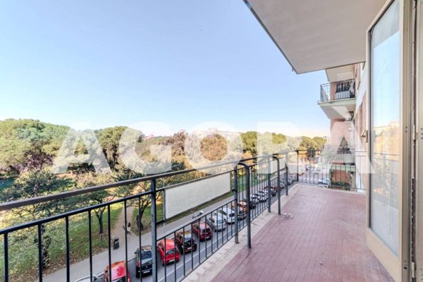 appartamento in vendita a Roma in zona Ardeatino