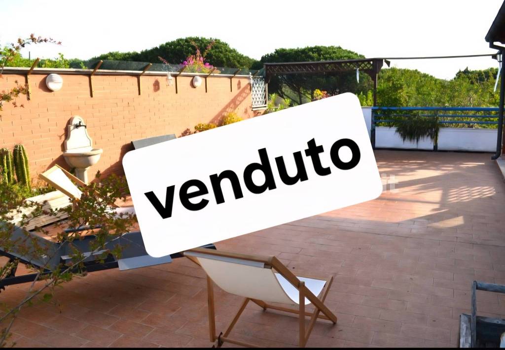 appartamento in vendita a Roma in zona Giuliano Dalmata