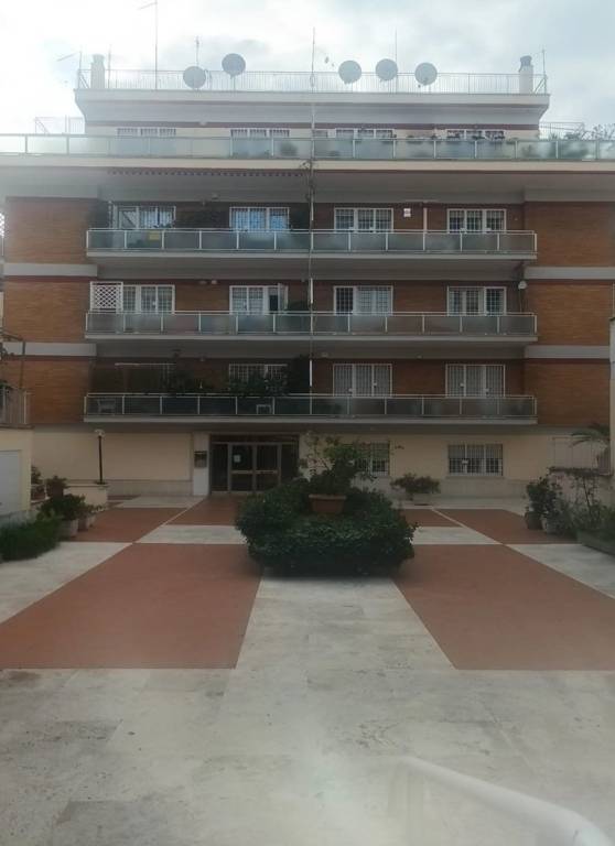 appartamento in vendita a Roma in zona Gianicolense