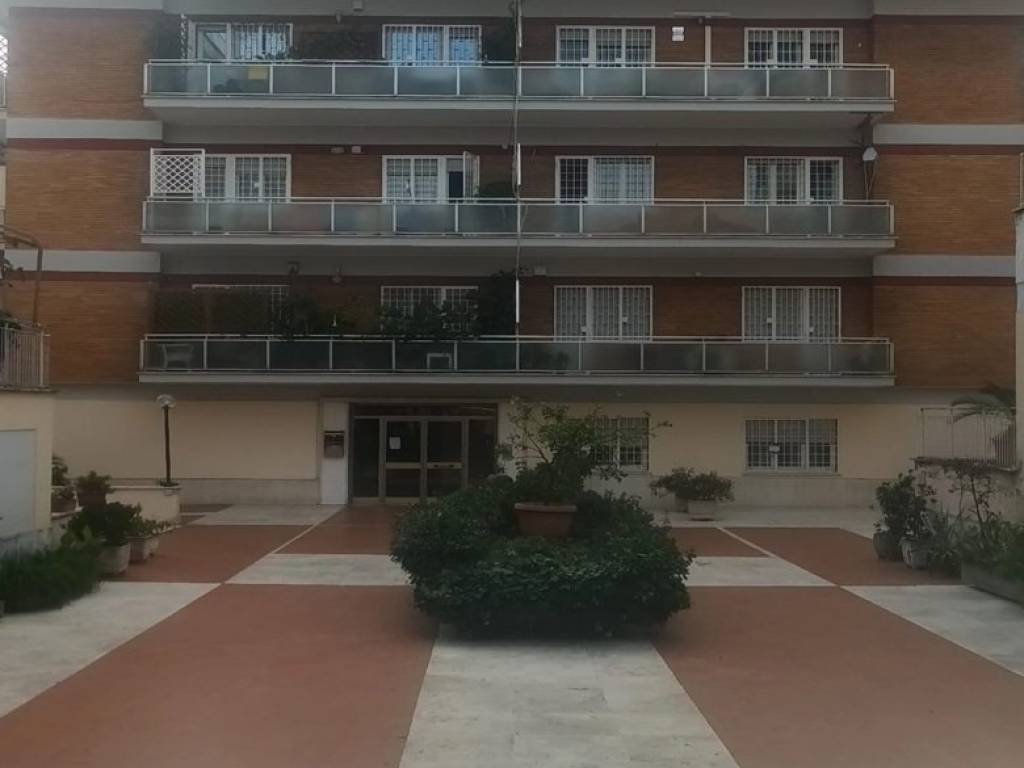 appartamento in vendita a Roma in zona Gianicolense