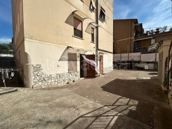 appartamento in vendita a Roma in zona Casal Morena