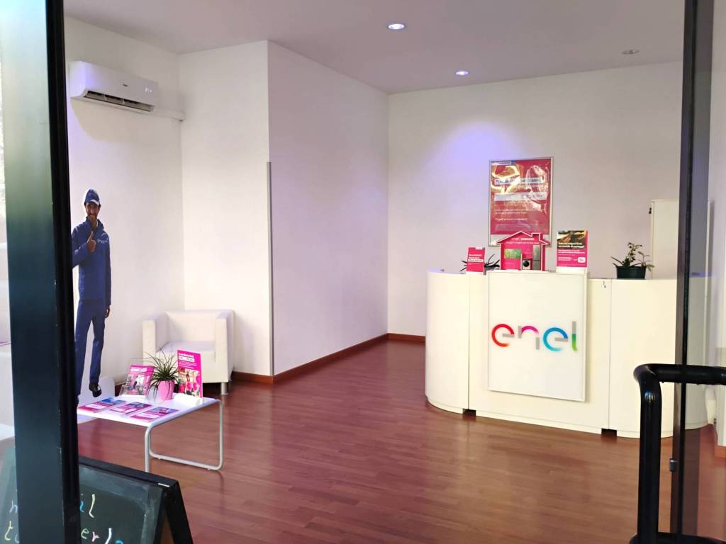 negozio in vendita a Roma in zona Dragona/Bagnoletto