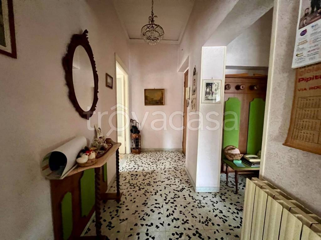 appartamento in vendita a Roma in zona Finocchio