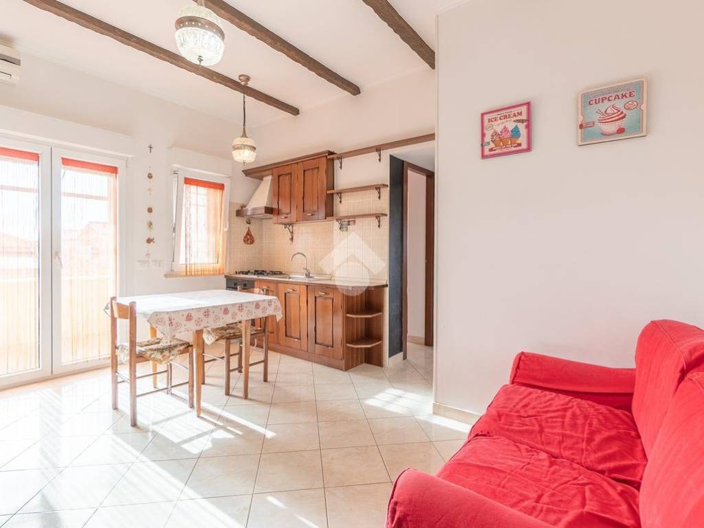 appartamento in vendita a Roma in zona Casal Morena