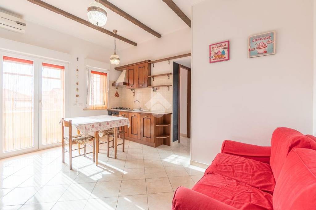 appartamento in vendita a Roma in zona Casal Morena