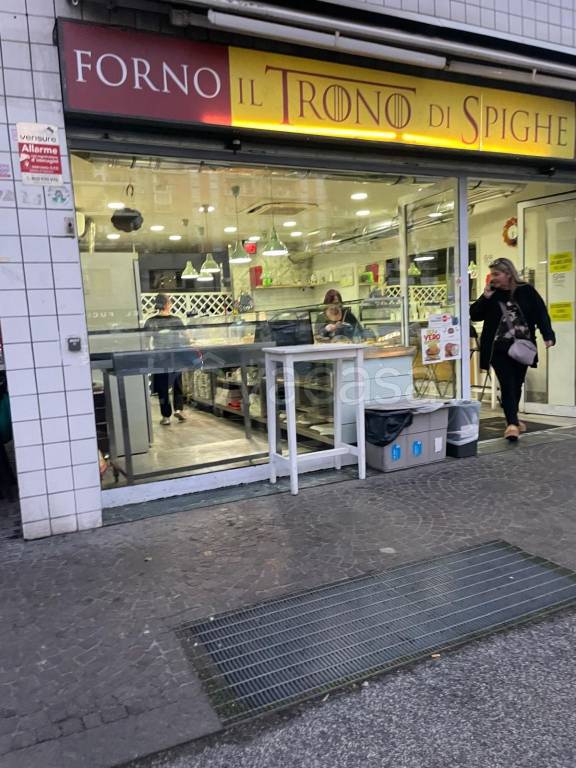 negozio in vendita a Roma in zona Collatino