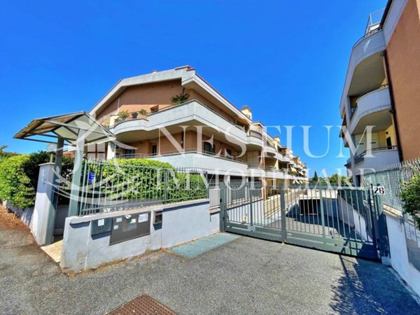 appartamento in vendita a Roma in zona Massimina/Casal Lumbroso