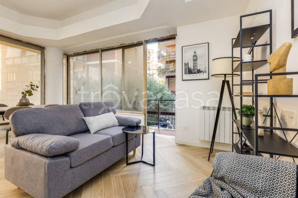 appartamento in vendita a Roma in zona Tor di Quinto