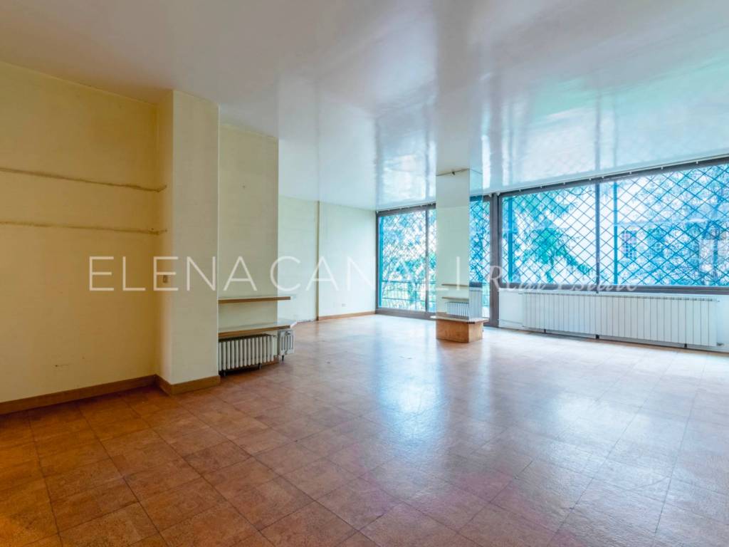 appartamento in vendita a Roma in zona Tor di Quinto