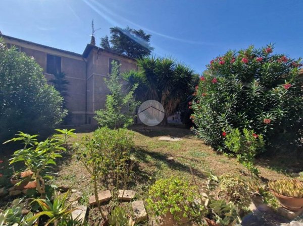 appartamento in vendita a Roma in zona Ostiense