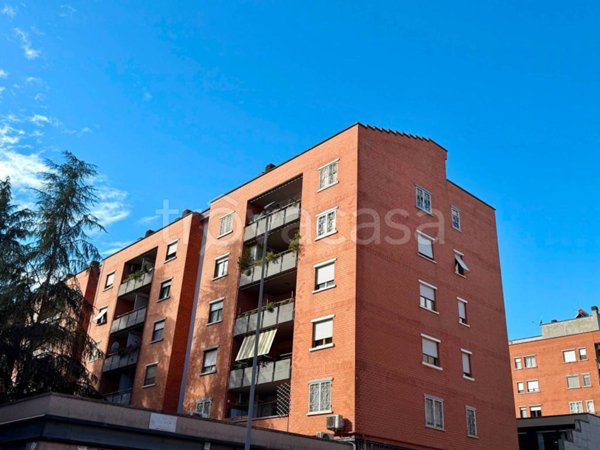 appartamento in vendita a Roma in zona San Basilio