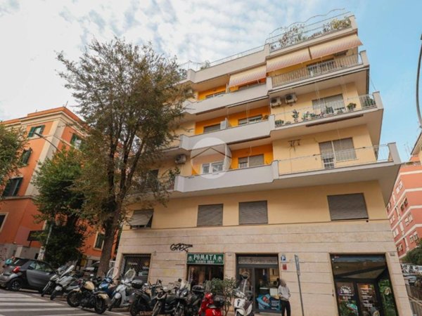 appartamento in vendita a Roma in zona Gianicolense