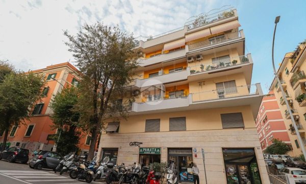 appartamento in vendita a Roma in zona Gianicolense