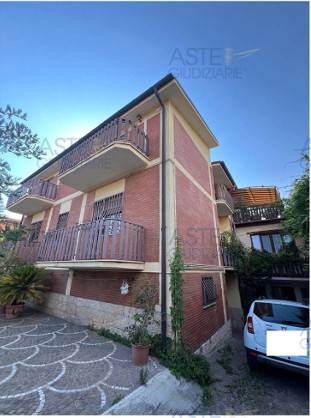 appartamento in vendita a Roma in zona Ponte di Nona