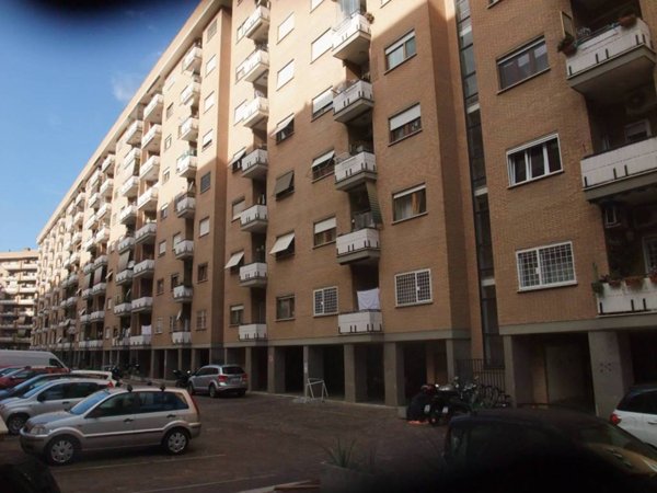 appartamento in vendita a Roma in zona Cinecittà