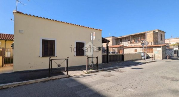 appartamento in vendita a Roma in zona Tuscolano