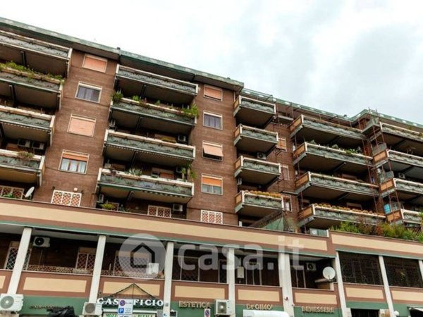 appartamento in vendita a Roma in zona Ardeatino