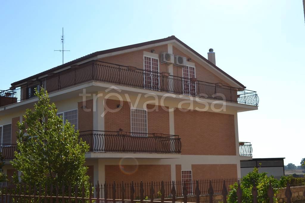 appartamento in vendita a Roma in zona Castel di Leva