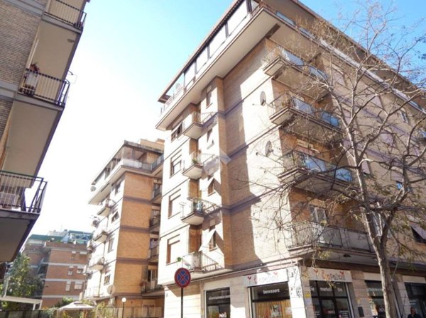 appartamento in vendita a Roma in zona Ostia