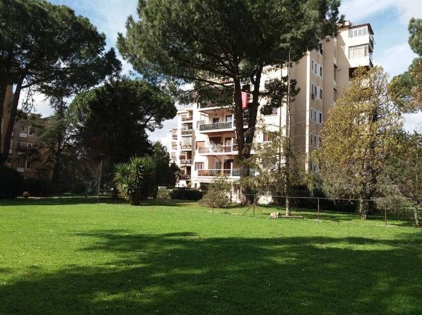 appartamento in vendita a Roma in zona Torre Gaia