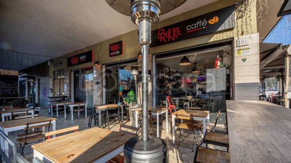 negozio in vendita a Roma in zona Prenestino-Centocelle