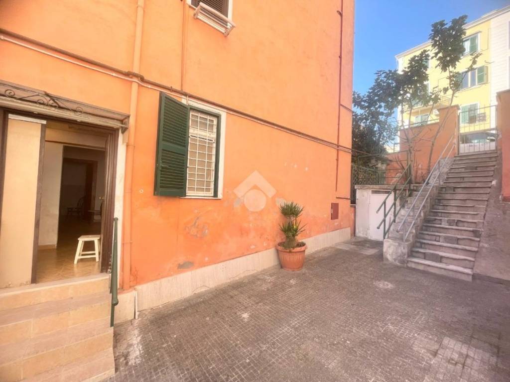 appartamento in vendita a Roma in zona Prenestino-Centocelle