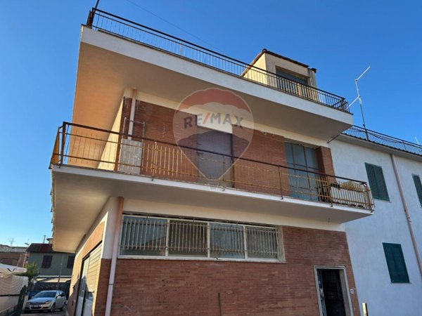 appartamento in vendita a Roma in zona Tor Vergata/Torrenova