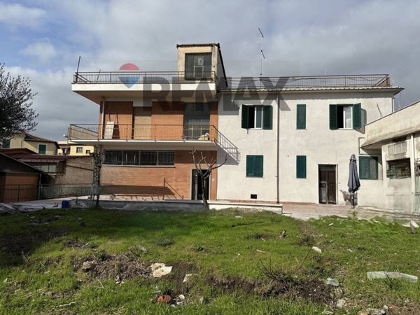appartamento in vendita a Roma in zona Tor Vergata/Torrenova