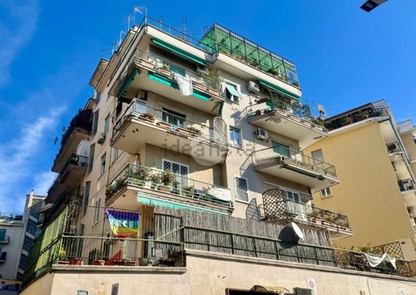 appartamento in vendita a Roma in zona Gianicolense