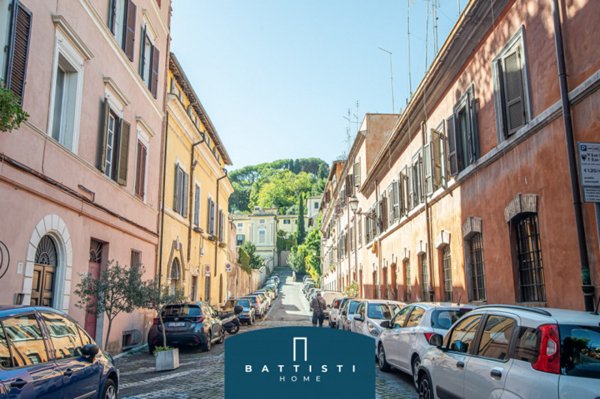 appartamento in vendita a Roma in zona Rione di Ponte